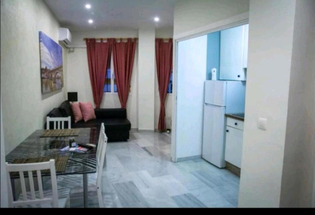 Alfalfa Suites Centro Севиля Екстериор снимка
